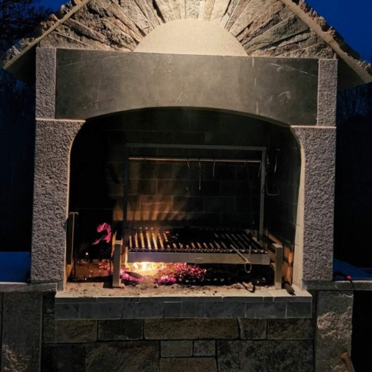 Tagwood BBQ Insert Style Argentine Santa Maria Wood Fire &amp; Charcoal Gaucho Grill without firebricks